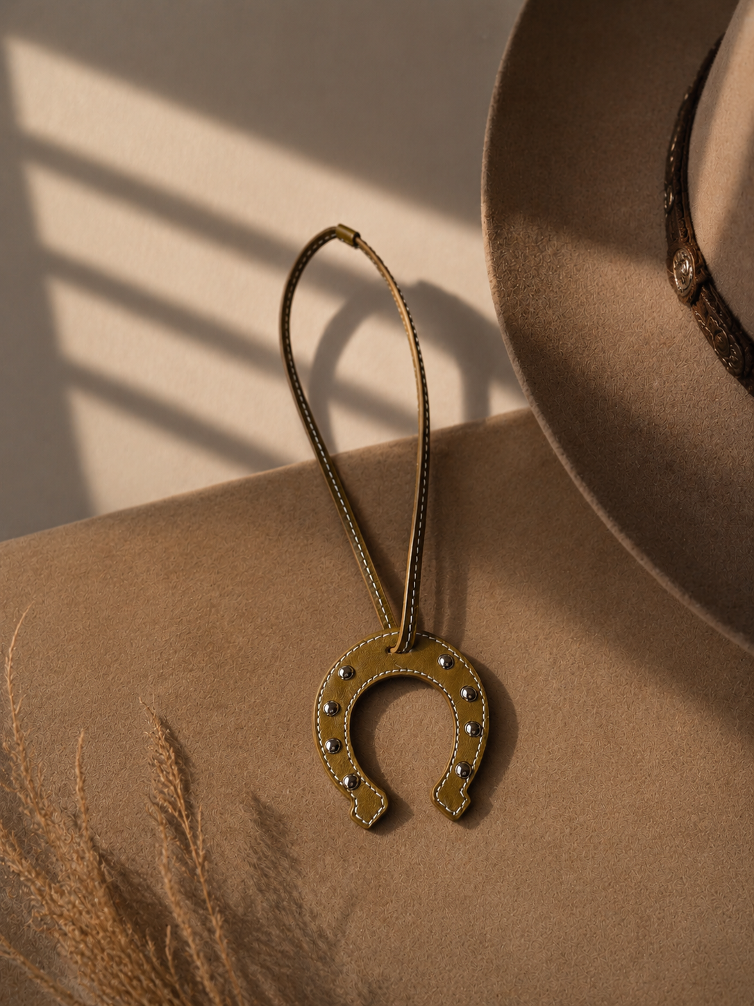 Green horseshoe